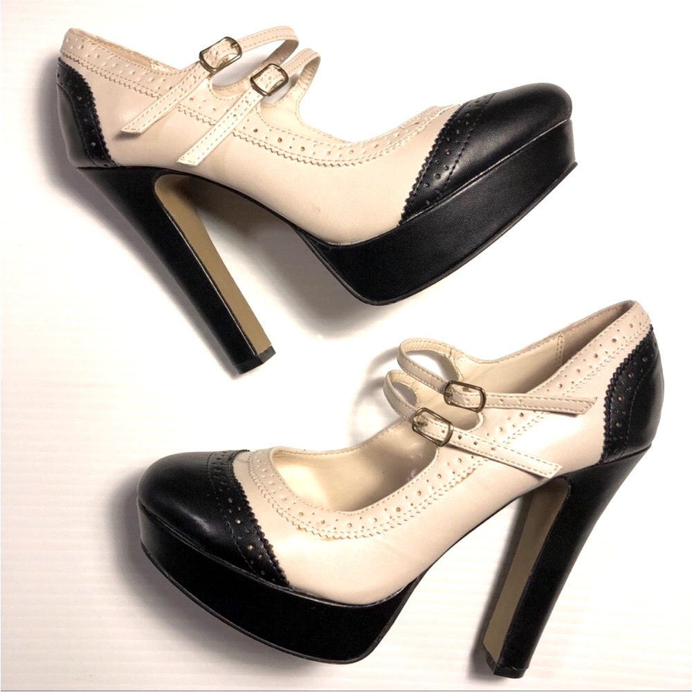 🆕 LC Lauren Conrad Mary Jane Black & Cream Wingtip Strappy Platform Heels Size 6